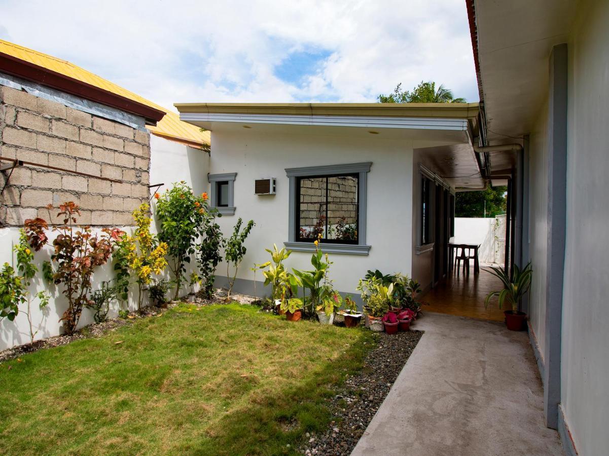 Oyo 777 Rn Guesthouse Moalboal Εξωτερικό φωτογραφία