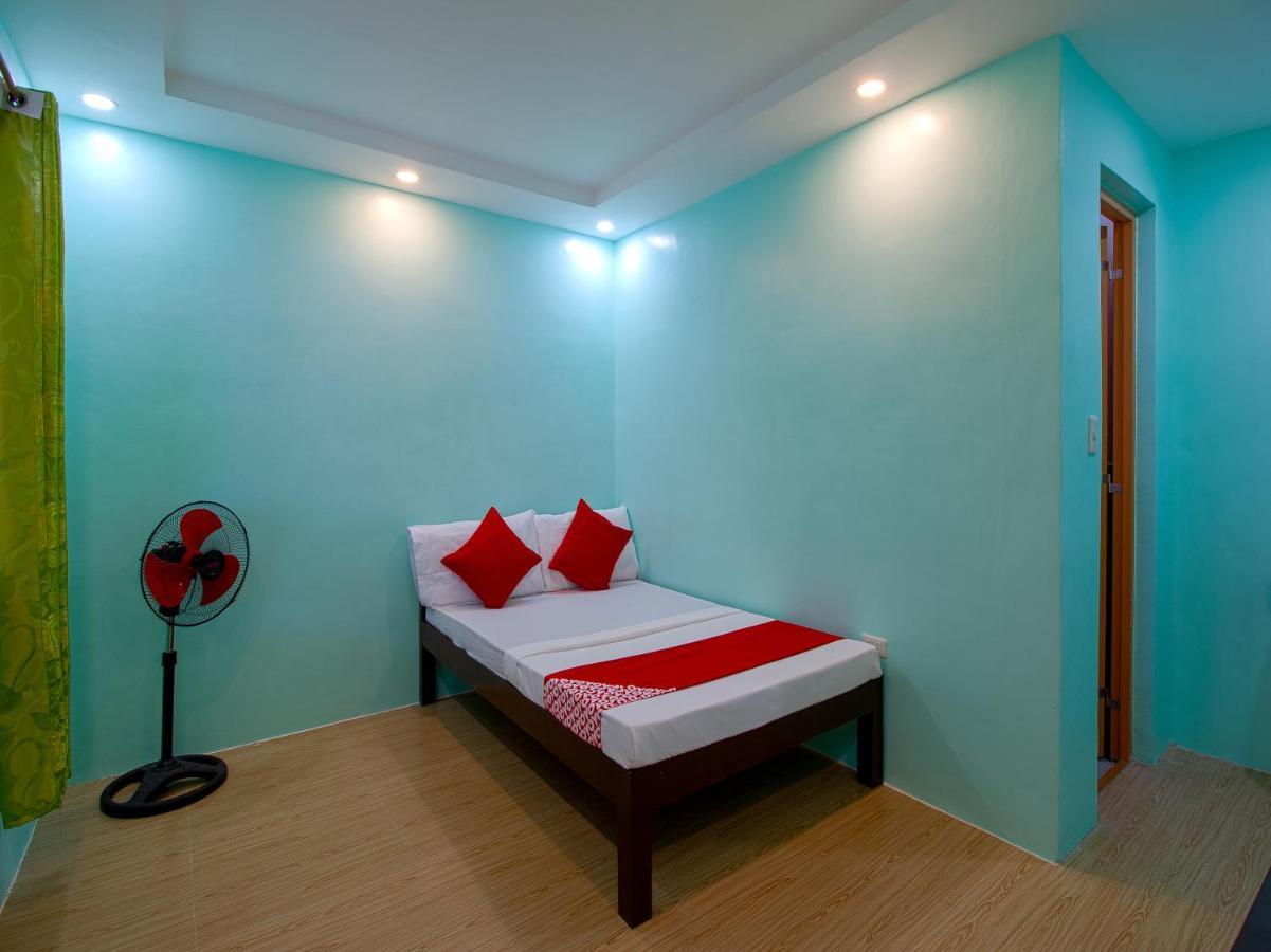 Oyo 777 Rn Guesthouse Moalboal Εξωτερικό φωτογραφία